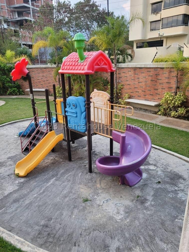 Venta Apartamento Frutas Condominiums. Buenaventura Guatire. Ar. Mls # 23-29499