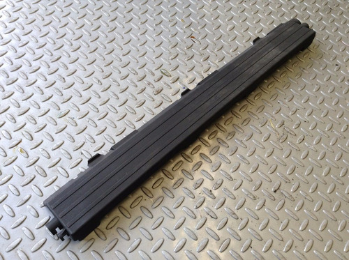 Tapa De Motor 2 Bmw 325i Serie 3 2.5 Lts Aut Mod 06-08 Oem
