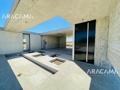 Imagen 3 de 20 de Casa En Venta En Lares De Canning - Canning
