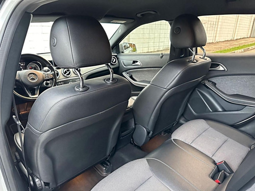 Mercedes-Benz Classe GLA 1.6 Style Turbo Flex 5p