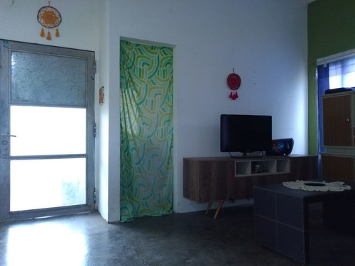 Imagen 7 de 7 de Casa Con Terreno En Roldan