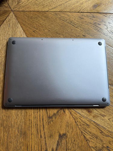 Apple Macbook Pro A1989 16 (2020) Core I9 32gb De Ram 2tb Gris (Usado)