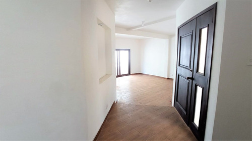 Imagen 8 de 30 de Vendo Hermosa Casa, Lista Para Estrenar, Excelente Ubicación, A Orilla De Calle Principal.