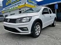 File:Volkswagen Saveiro Cross Doble Cabina Mk6 in Uruguay - front