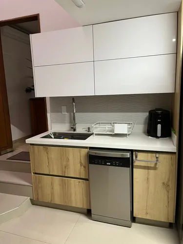 Casa En Venta En El Poblado. Cod V12459