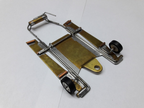 Autoslot - Chasis De Competición De Bronce Escala 1/32