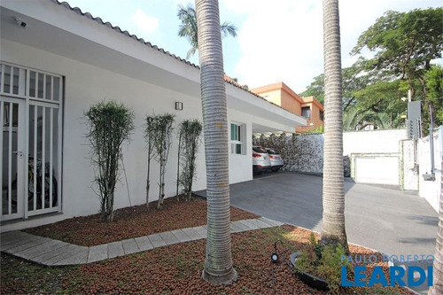 Imagem 1 de 15 de Casa Térrea - Alto De Pinheiros - Sp - 580993