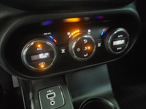 Imagem 9 de 11 de Fiat Toro Freedom 1.8 At6 4x2 (flex) 2019 2020