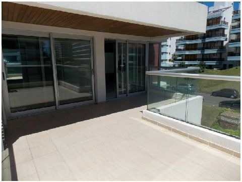 Venta De Apartamento 2 Dormitorios En Playa Brava