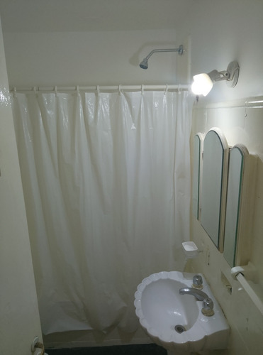 Departamento 3 Ambientes, Cocina,baño,y Lavadero
