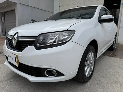 Renault Logan 1.6 Privilege / Intens