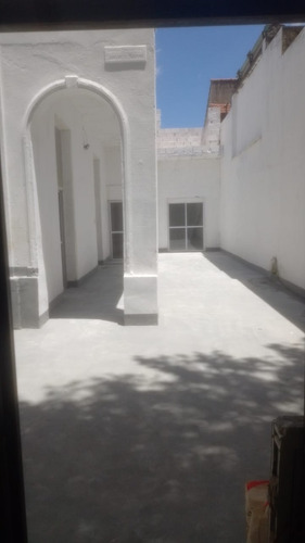 Dueño Directo Alquila Casa Para Deposito Oficina, Uso Vivienda Y Comercial
