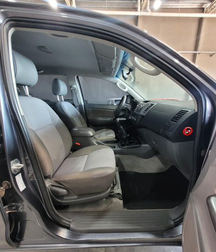 Toyota Hilux 3.0 Cd Sr 171cv 4x4 - C3