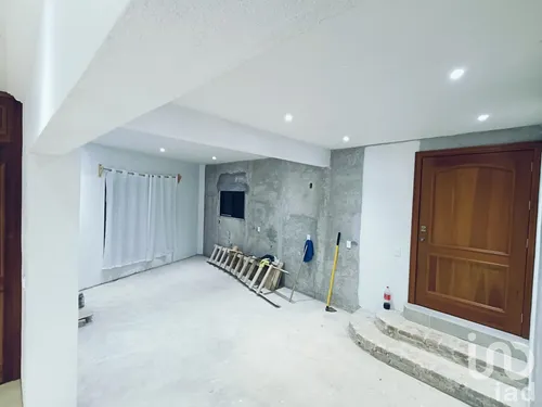Venta Casa 5 Ambientes Yerbabuena