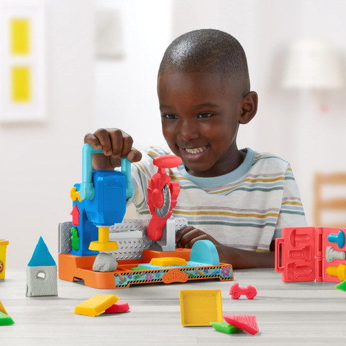 Play-doh Juego De Banco De Herramientas De Sello Y Sierra