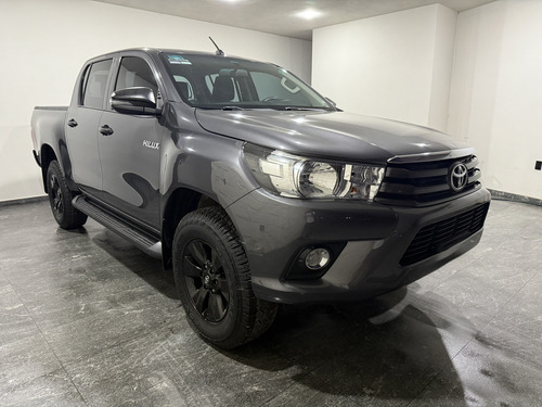 Toyota Hilux 2.7 Cabina Doble Sr Mt