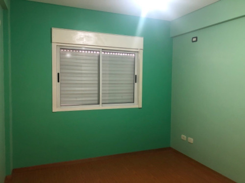 Imagen 8 de 12 de Departamento En Venta En Caseros