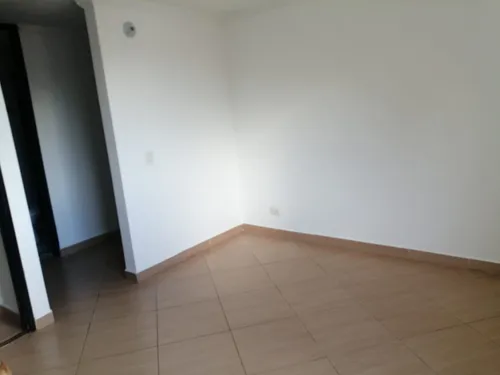 Apartamento En Venta En Rincon Del Bosque. Cod V12658