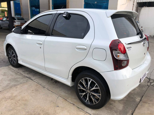 Toyota Etios 1.5 Platinum 16v Flex 4p Automático