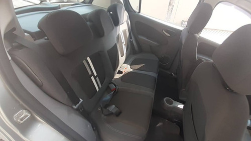 Imagem 12 de 15 de Fiat Palio Essence 1.6 2013 - Flex - Automático Dualogic
