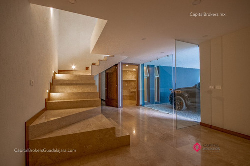 Casa De Lujo En Venta Valle Real