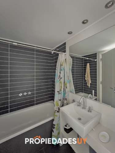Imagen 16 de 30 de Piso Alto En Ocean Drive - 2 Dorm 2 Baños