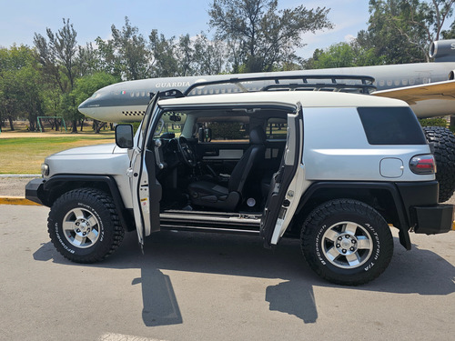 Toyota Fj Cruiser 3p Premium Aa Ee Ra Abs 4x4 At