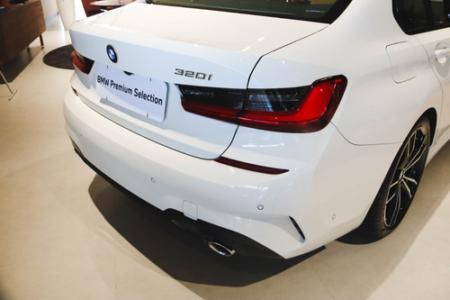 Imagem 4 de 12 de Bmw 320 I M Sport