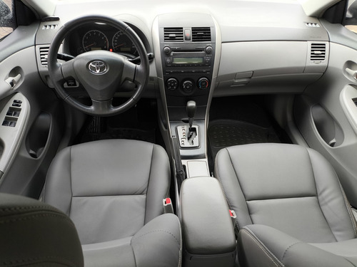 Toyota Corolla 1.8 16v Xli Flex Aut. 4p