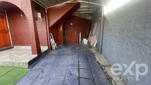 En Venta Casa Cercana A Mall Tobalaba