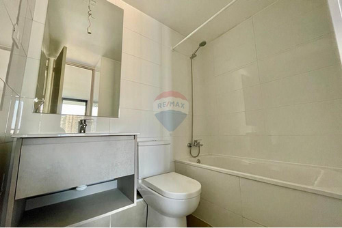 Departamento 1 D/ 1 B Con Amplio Balcón En Ñuñoa