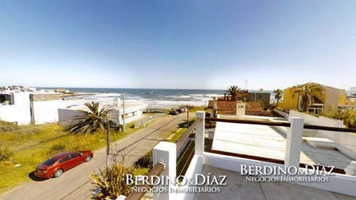 Moderna Residencia En La Posta Del Cangrejo- Ref: 640
