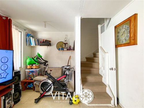 Casa En Venta De 3 Dormitorios Y 1 Baño En Puente Alto