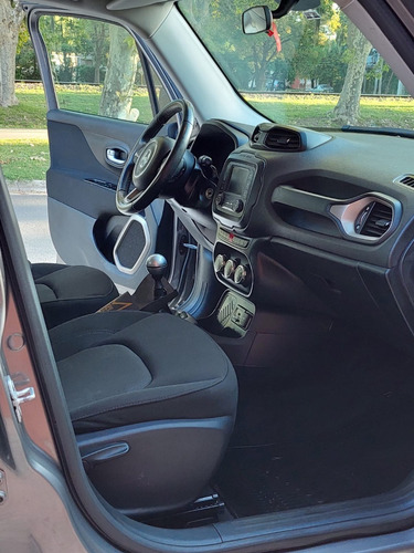 Imagen 7 de 9 de Jeep Renegade 1.8l Sport 2018