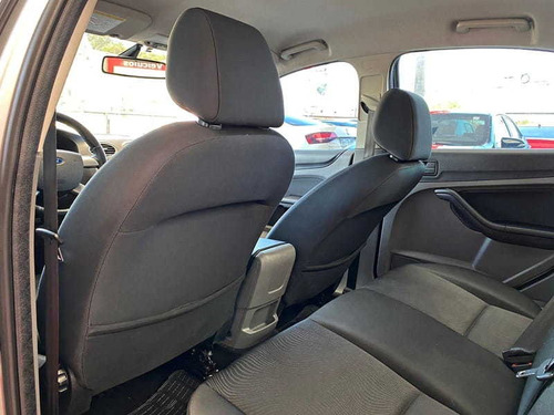 Imagem 12 de 14 de Ford Focus Sedan Glx 2.0 16v 4p 2013