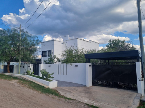 Venta Casa En Calle Cordoba 1333, Villa San Nicolas, Cordoba