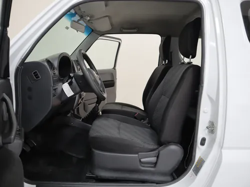 Suzuki Jimny MT 1.3 3P 4X4