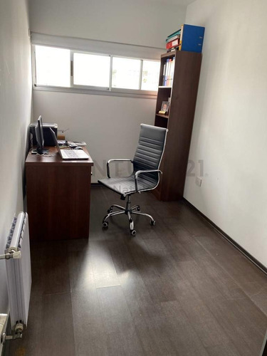 Venta Departamento Plaza Malvinas Dos Dormitorios
