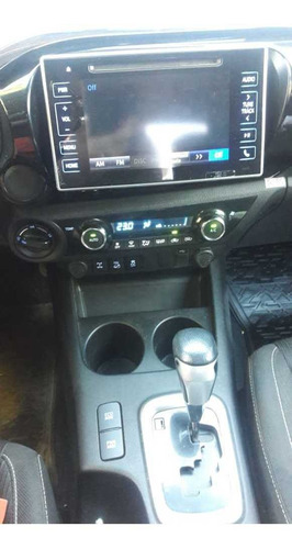 Toyota Hilux 2.8 Cd Srv 177cv 4x4 At 2018