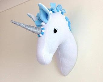 Unicornios De Pared (taxidermia En Tela)