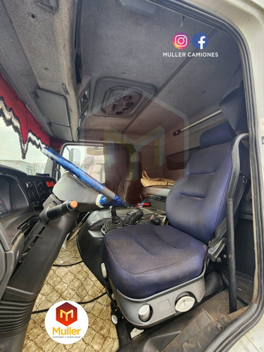 Mercedes Benz Axor 1933 S Modelo 2015