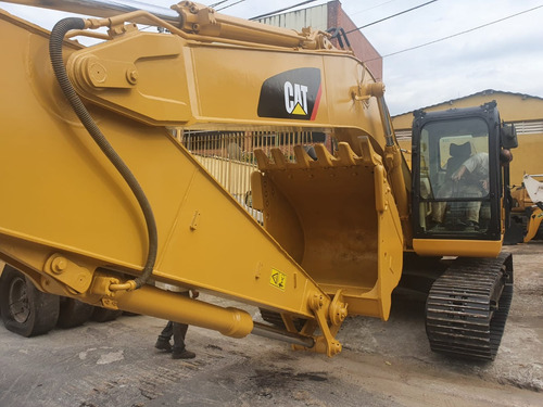 Escavadeira Caterpillar 320c 2004