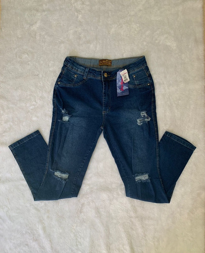Imagem 1 de 2 de Calça Jeans Rasgada Feminina Plus Size