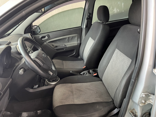 Ford Fiesta 1.6 MPI CLASS SEDAN 8V FLEX 4P MANUAL