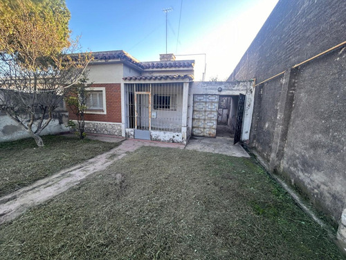 Oportunidad En Av. Velez Sarsfield Lote De 463m2