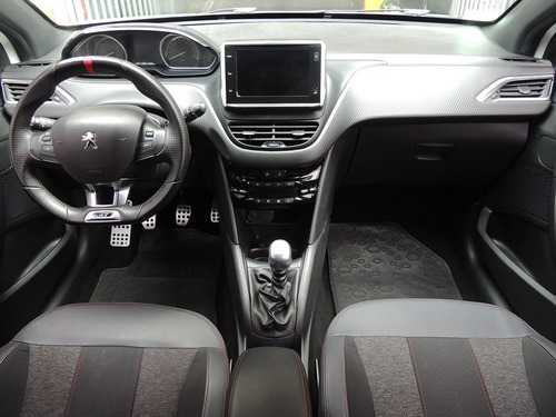 Imagen 14 de 17 de Peugeot 208 Gt 2020 1.6 Thp Mt N Dh Abs Ab Cc San Blas Auto