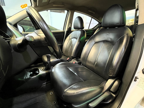 Nissan Versa 1.6 16V FLEXSTART SV 4P MANUAL