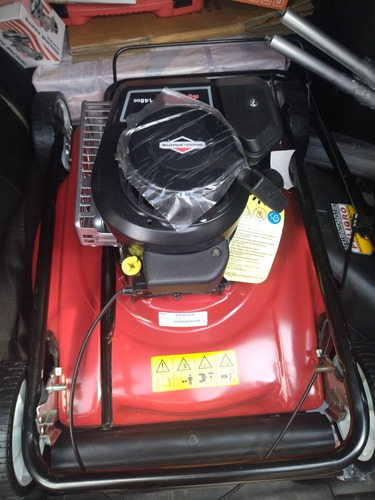 Imagen 3 de 5 de Máquina Corta Grama Briggs & Stratton 148cc