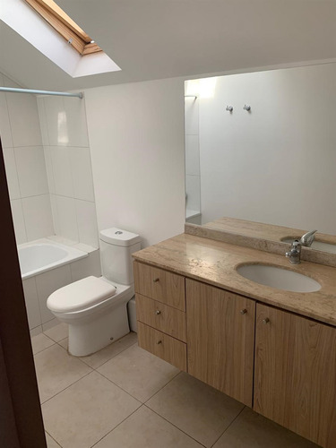 Casa En Arriendo De 3d/3b En Condominio Los Poleros Machalí