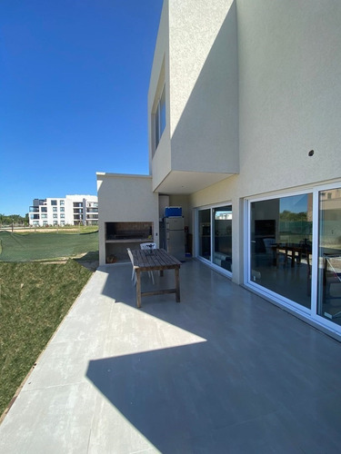 Imagen 3 de 12 de Casa En Venta Ubicado En Vila Marina, Zona Norte